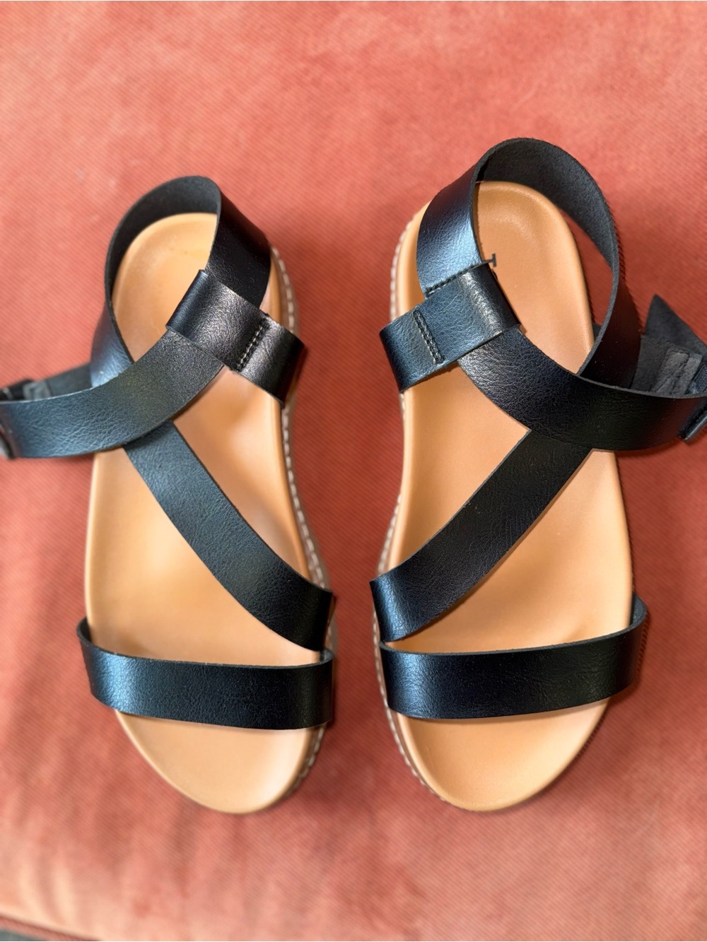 Torrid (8W) Black/Brown Strappy Sandals